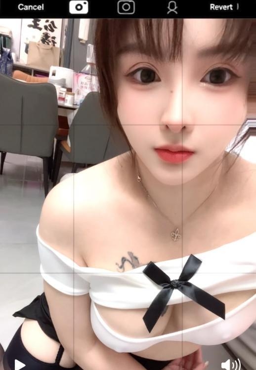 丰满美女萌萌